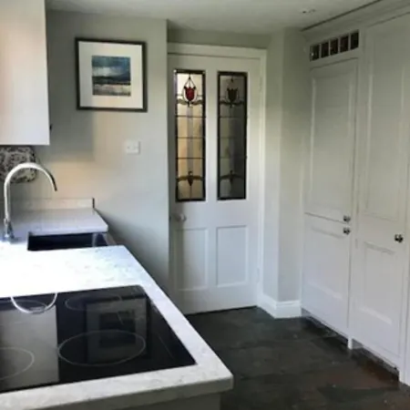 Stylish 2 Bedroom Near Botanical Gardens Holiday home Dublin